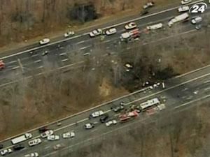 Невеликий літак розбився у США, 5 людей загинули Невеликий літак розбився у США, 5 людей загинули