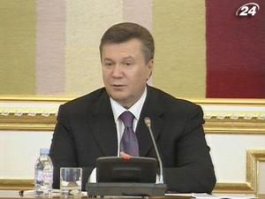 Янукович: Кадрові зміни - не самоціль. Треба дати шанс