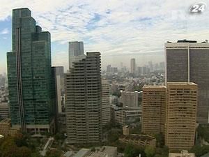 Рейтинг Японии впервые понизило японское агентство R & I Рейтинг Японии впервые понизило японское агентство R & I