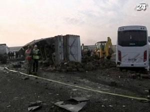 В результате ДТП в Турции погибли 25 человек, 16 - ранены В результате ДТП в Турции погибли 25 человек, 16 - ранены