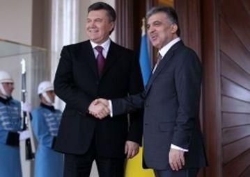 Янукович зустрівся з турецьким колегою Янукович зустрівся з турецьким колегою