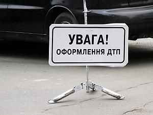 Чернігівщина: У ДТП загинув міліціонер, ще один постраждав Чернігівщина: У ДТП загинув міліціонер, ще один постраждав