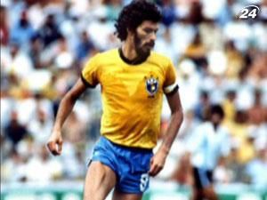 Сократес - легендарный футболист-философ Сократес - легендарный футболист-философ