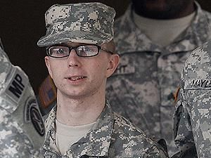 В США закончились предварительные слушания по делу информатора WikiLeaks В США закончились предварительные слушания по делу информатора WikiLeaks