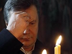 Янукович помолится по случаю завершения 2011 года Янукович помолится по случаю завершения 2011 года