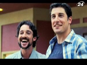 "Американський пиріг-4": друзі вирішують з'їхатись на день випускників школи "Американський пиріг-4": друзі вирішують з'їхатись на день випускників школи