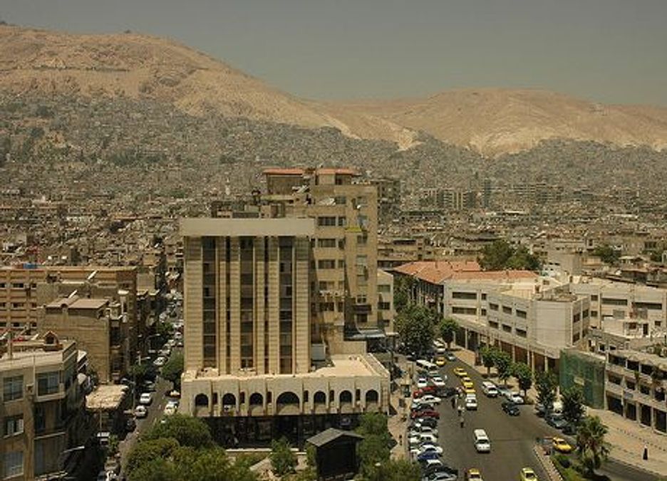 У Дамаску підірвали штаб-квартиру сирійської спецслужби У Дамаску підірвали штаб-квартиру сирійської спецслужби