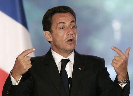 Саркози попросил турок не поучать Францию