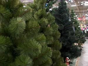 Украинцы стали больше покупать искусственные елки