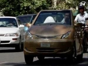 В Камбодже выпустили собственный автомобиль В Камбодже выпустили собственный автомобиль