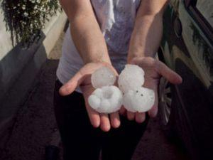 В Австралии выпал град размером с лимон