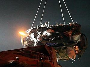 Китай: 7 человек погибли в результате падения автобуса с 78-метровой высоты. Еще 7 - в больнице