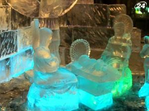 У Вінниці майстри виготовили з льоду 20 скульптур У Вінниці майстри виготовили з льоду 20 скульптур