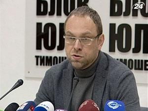 Защита Тимошенко хочет обойти кассационную инстанцию Защита Тимошенко хочет обойти кассационную инстанцию