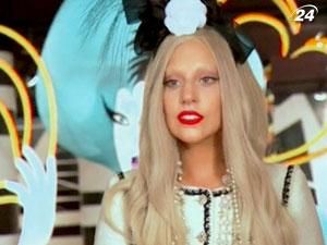 Секретарша Гаги подала в суд на звезду Секретарша Гаги подала в суд на звезду