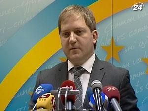 Парафувати угоду про асоціацію з ЄС обіцяють вже за три місяці Парафувати угоду про асоціацію з ЄС обіцяють вже за три місяці