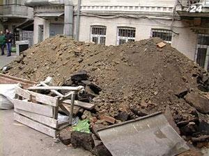 В центре Киева нашли артиллерийский снаряд