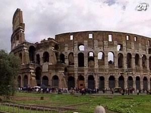Через наплив туристів римляни можуть залишитися без Колізею Через наплив туристів римляни можуть залишитися без Колізею