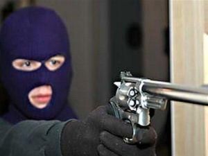 У Харкові пограбували ювелірну крамницю У Харкові пограбували ювелірну крамницю