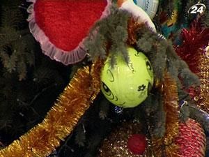 На Новий рік варто дарувати незвичні подарунки і одягатися яскраво На Новий рік варто дарувати незвичні подарунки і одягатися яскраво