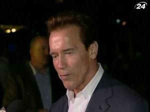 Шварцнеггер воплотит "необычного ангела" в фильме "Черные пески" Шварцнеггер воплотит "необычного ангела" в фильме "Черные пески"