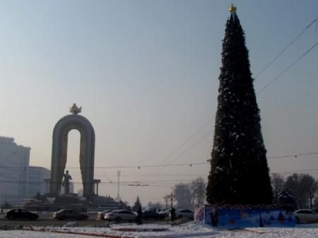 Мусульманський лідер закликав таджиків не святкувати Новий рік