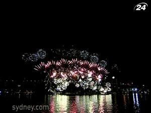 Мир масштабными празднованиями встретил 2012 год Мир масштабными празднованиями встретил 2012 год