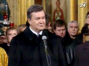 Помолиться Богу пришли первые лица государства Помолиться Богу пришли первые лица государства