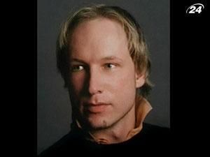 Брейвику разрешили встречаться с посетителями и давать интервью Брейвику разрешили встречаться с посетителями и давать интервью