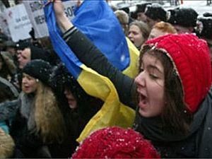 В Киеве студенты штурмуют Верховную Раду