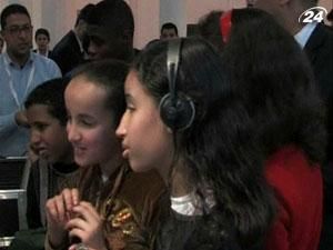 Марокко: Современные технологии позволяют незрячим наслаждаться кино Марокко: Современные технологии позволяют незрячим наслаждаться кино