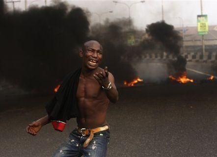 У Нігерії після погромів християн підпалили мечеть