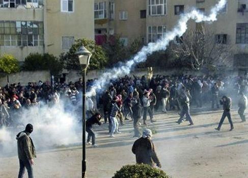 У Сирії поранили двох іноземних спостерігачів У Сирії поранили двох іноземних спостерігачів