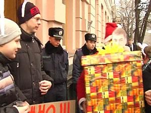 Студенты протестуют против законопроекта "О высшем образовании" Студенты протестуют против законопроекта "О высшем образовании"