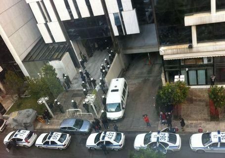 Грецькі анархісти захопили радіостанцію Грецькі анархісти захопили радіостанцію