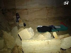 В одеських катакомбах чотири дні шукають людину В одеських катакомбах чотири дні шукають людину