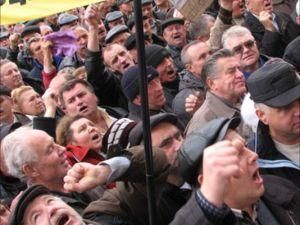 Протесты чернобыльцев возобновились в Донецке