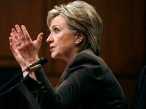 Хиллари Клинтон осудила действия американских военных Хиллари Клинтон осудила действия американских военных