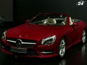 На автосалоне в Детройте готовятся принимать гостей На автосалоне в Детройте готовятся принимать гостей