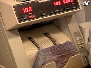 130 тисяч працівників-нелегалів отримують зарплату "в конверті"