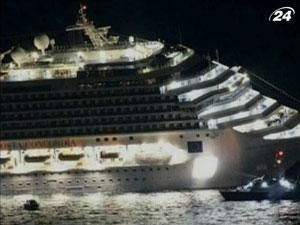Італія: лайнер з тисячами відпочивальників сів на мілину, є загиблі