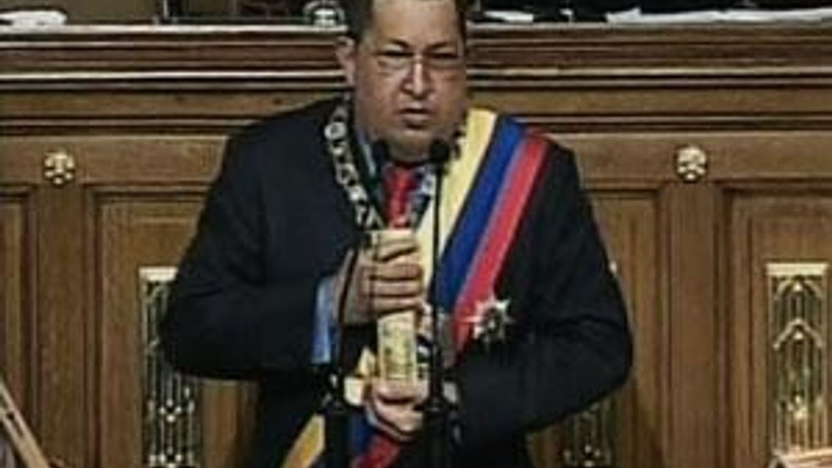 Виступ Уго Чавеса в парламенті тривав рекордні 11 годин