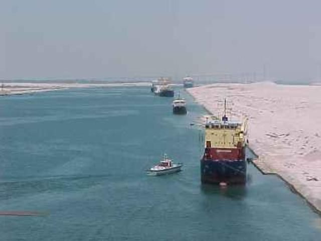 Єгипет заробив на Суецькому каналі п'ять мільярдів доларів