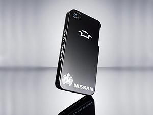 Nissan створив чохли для iPhone, які заліковують подряпини