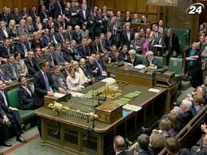 Британский чиновник выступил с инициативой подарить королеве яхту Британский чиновник выступил с инициативой подарить королеве яхту