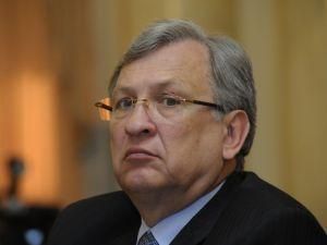 Янукович звільнив міністра фінансів Янукович звільнив міністра фінансів