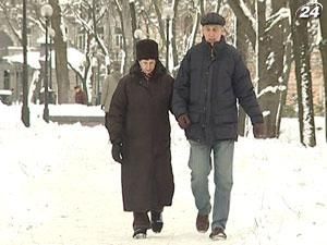 Резкое изменение погоды и гололед буквально "свалили" украинцев с ног Резкое изменение погоды и гололед буквально "свалили" украинцев с ног