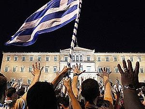 FT: Инвесторы спишут 68% долгов Греции