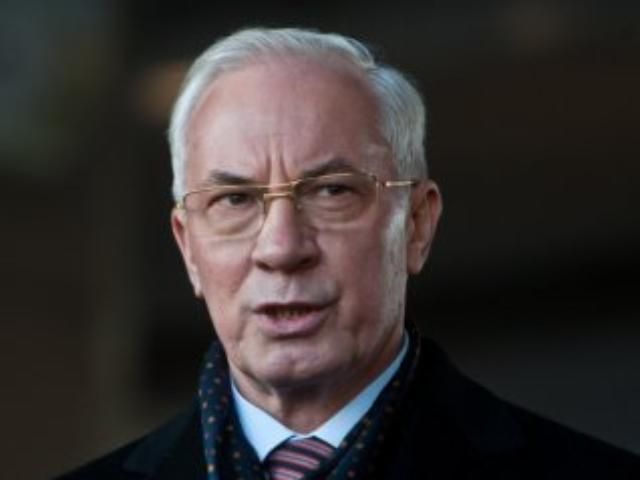 Азаров посоветовал чиновникам слушать простых людей Азаров посоветовал чиновникам слушать простых людей