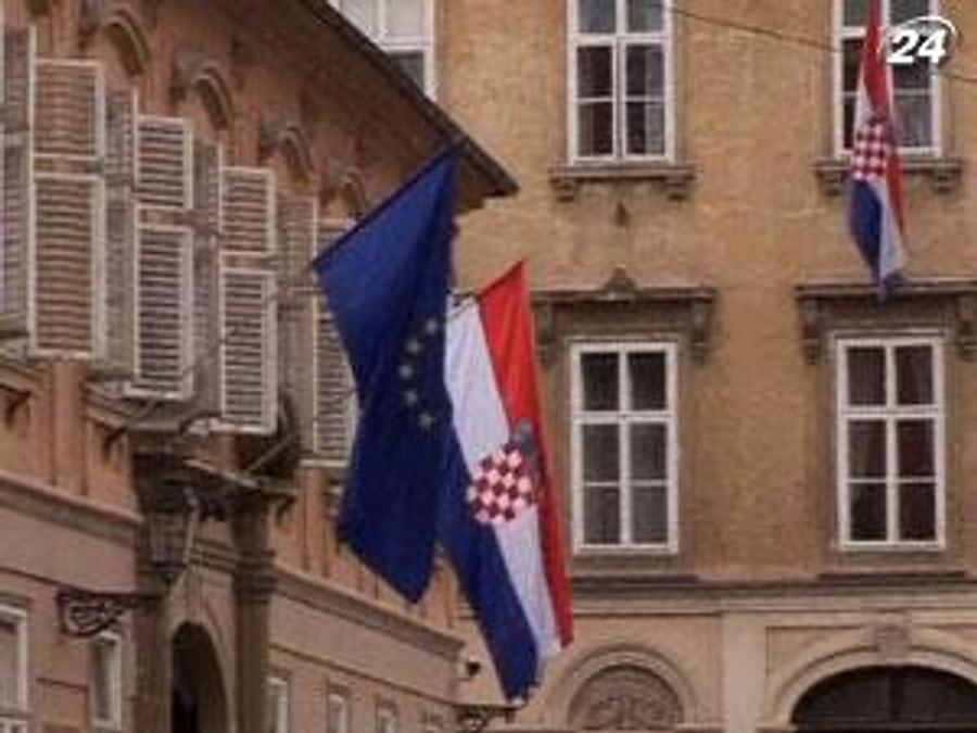 Парламент Хорватии принял декларацию о вступлении в Евросоюз Парламент Хорватии принял декларацию о вступлении в Евросоюз